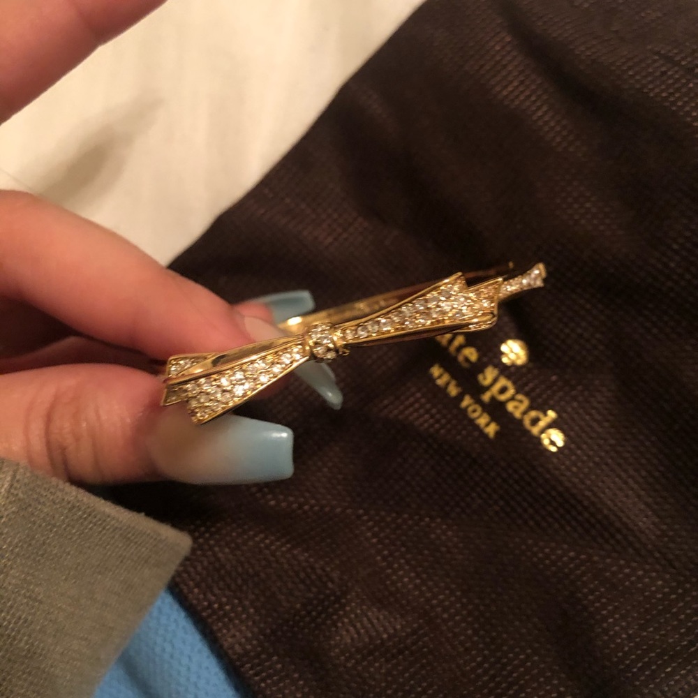 Kate spade bangle (MUST GO)